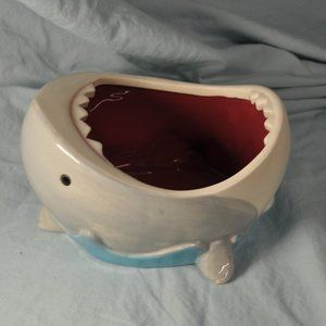 3D shark attack bowl 2014 thinkgeek discontinued (w846)